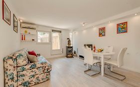 Rose Apartment